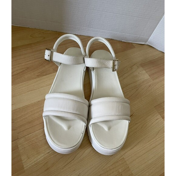 UGG Women’s Zayne Ankle Strap Sandals Size 11 White - Picture 8 of 10